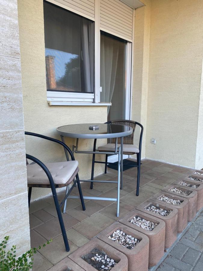 Cac Wellness Apartment Шіофок Екстер'єр фото