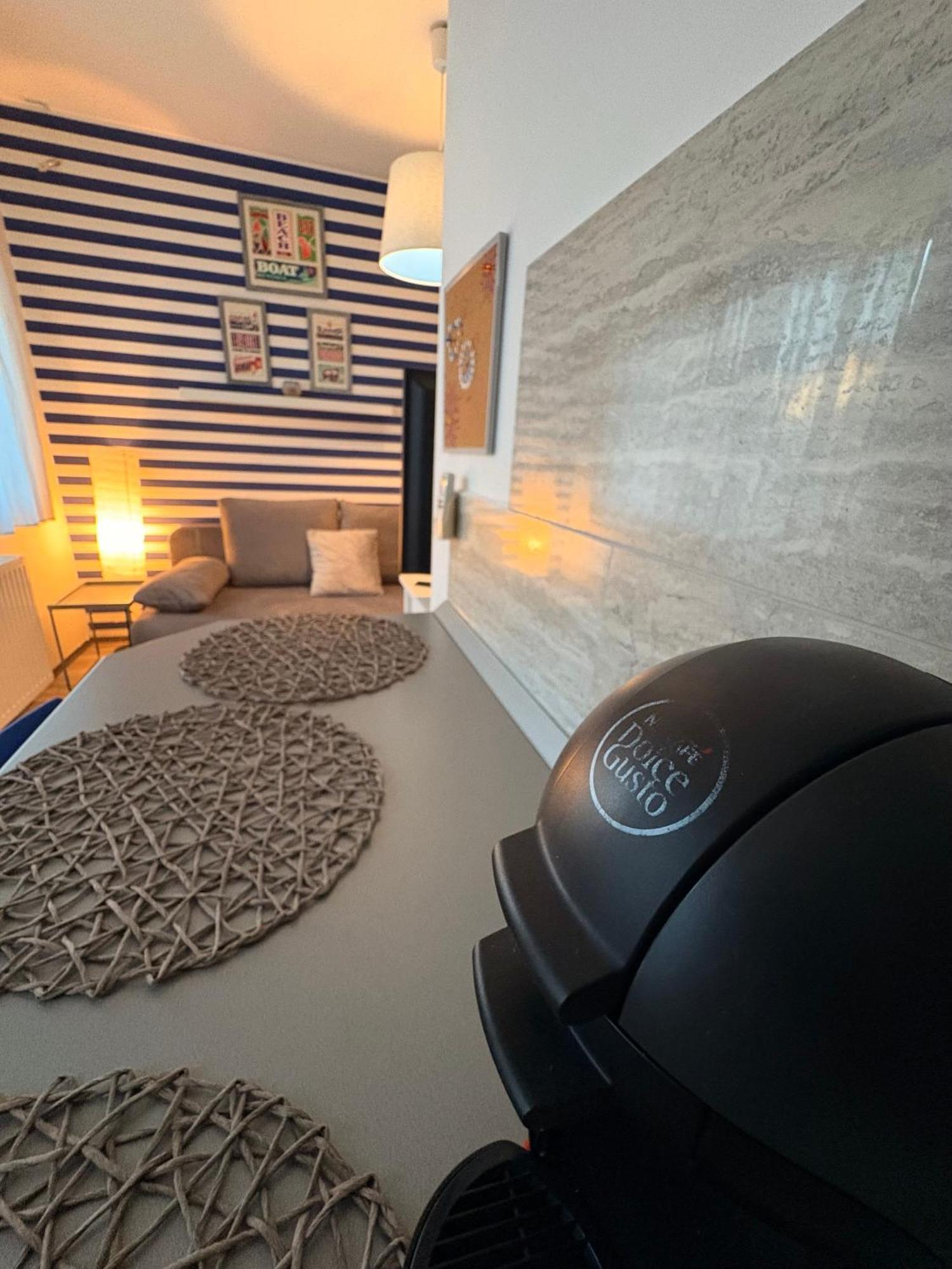 Cac Wellness Apartment Шіофок Екстер'єр фото